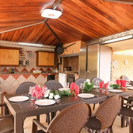 Villa Tess Gorilla