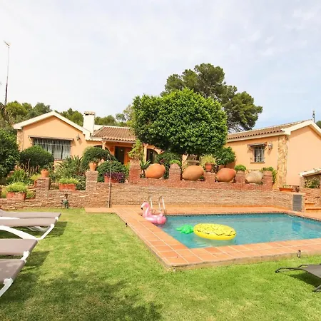 Tess Gorilla Villa