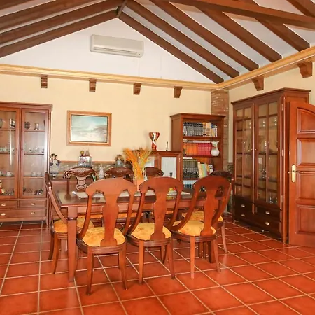 Villa Tess Gorilla *